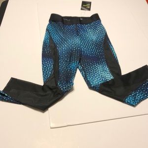 Nike Hypercool Extra Small B-1